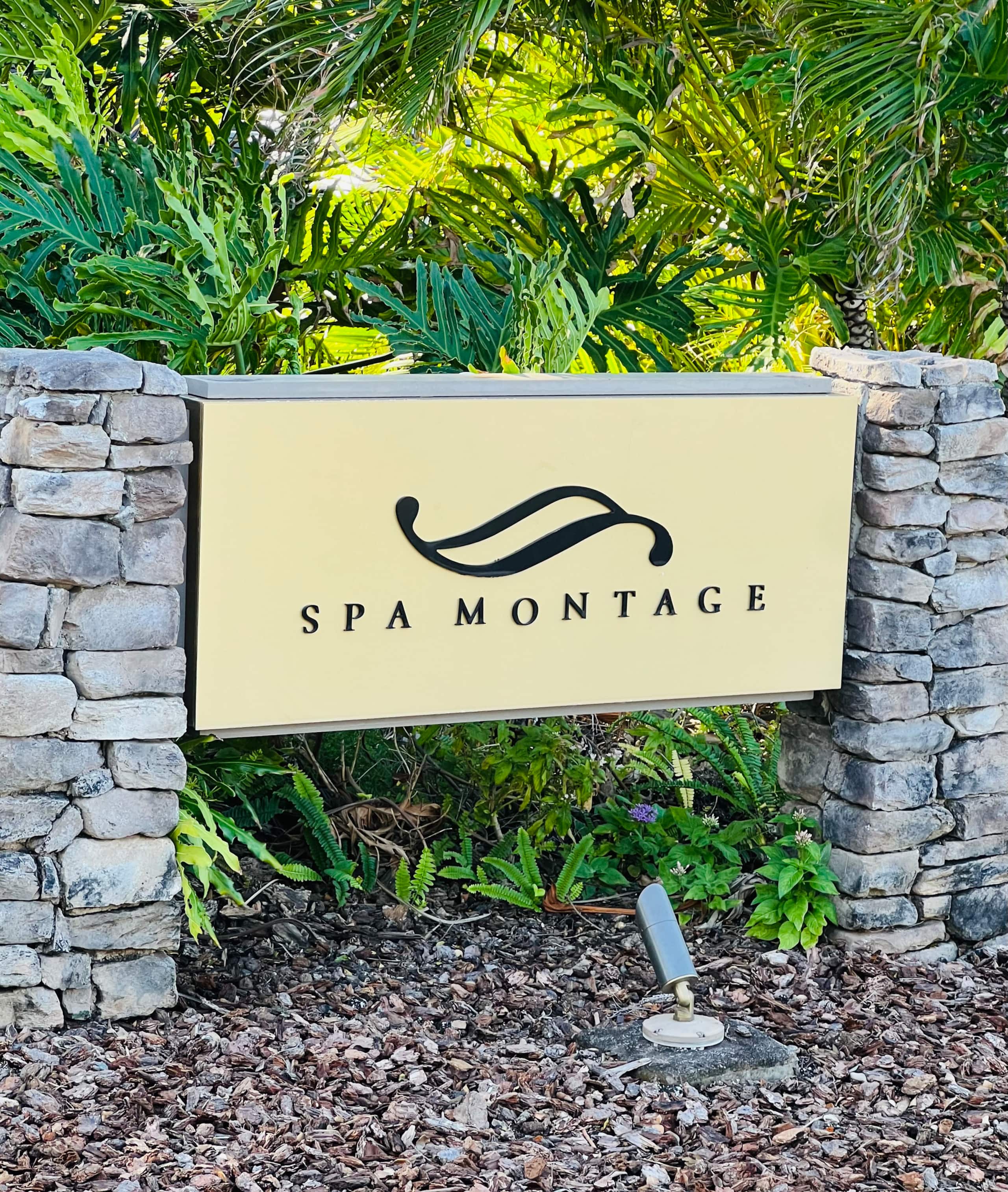 Townhouse in Lahaina · ★4.96 · 3 bedrooms · 5 beds · 2.5 private baths - Image 37