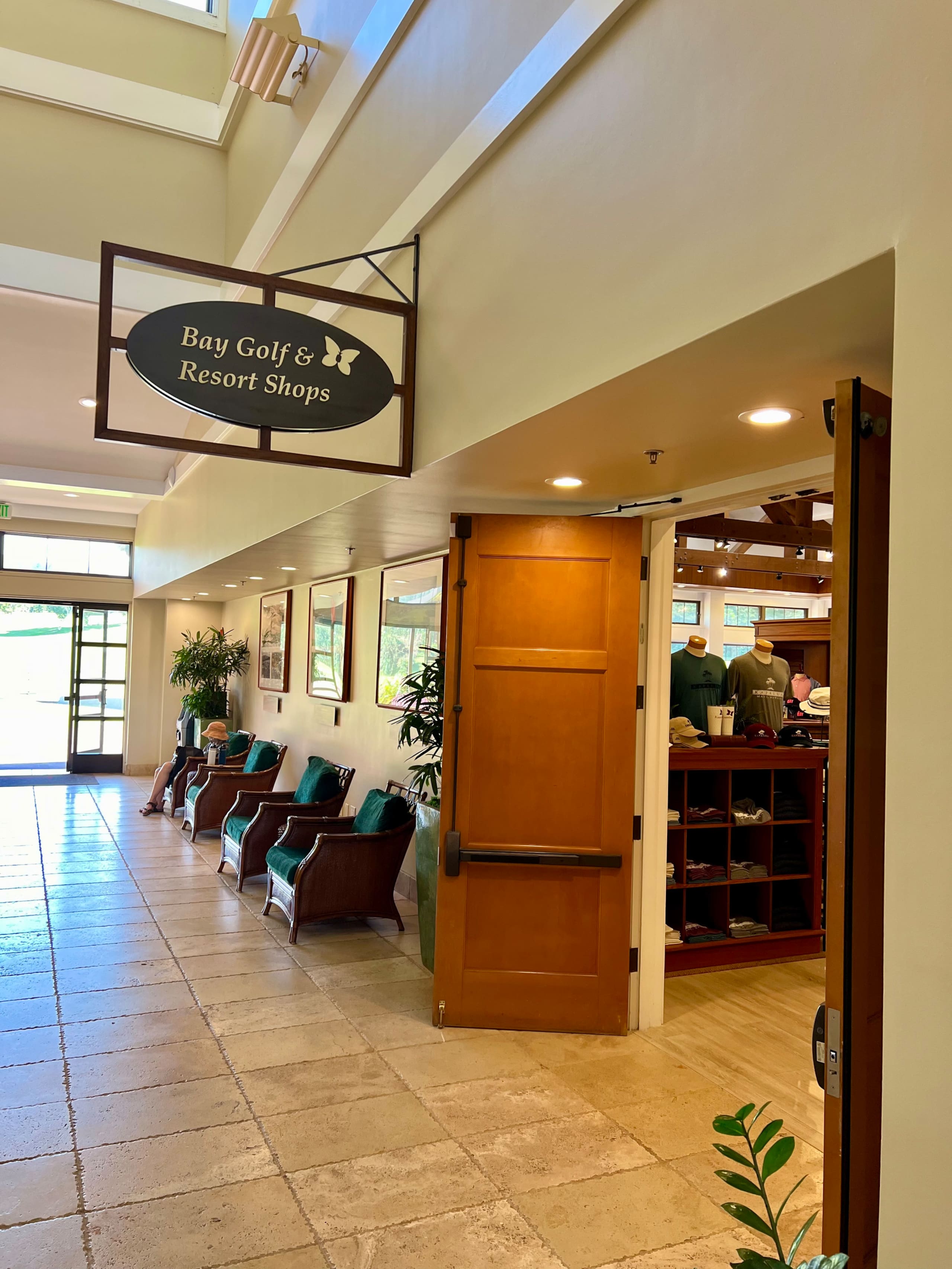 Townhouse in Lahaina · ★4.96 · 3 bedrooms · 5 beds · 2.5 private baths - Image 45