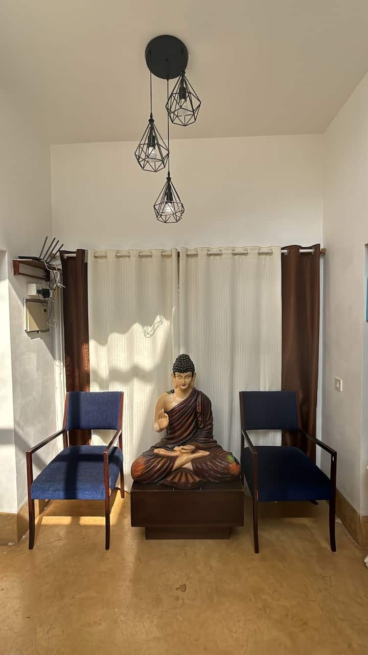 Living room image 4