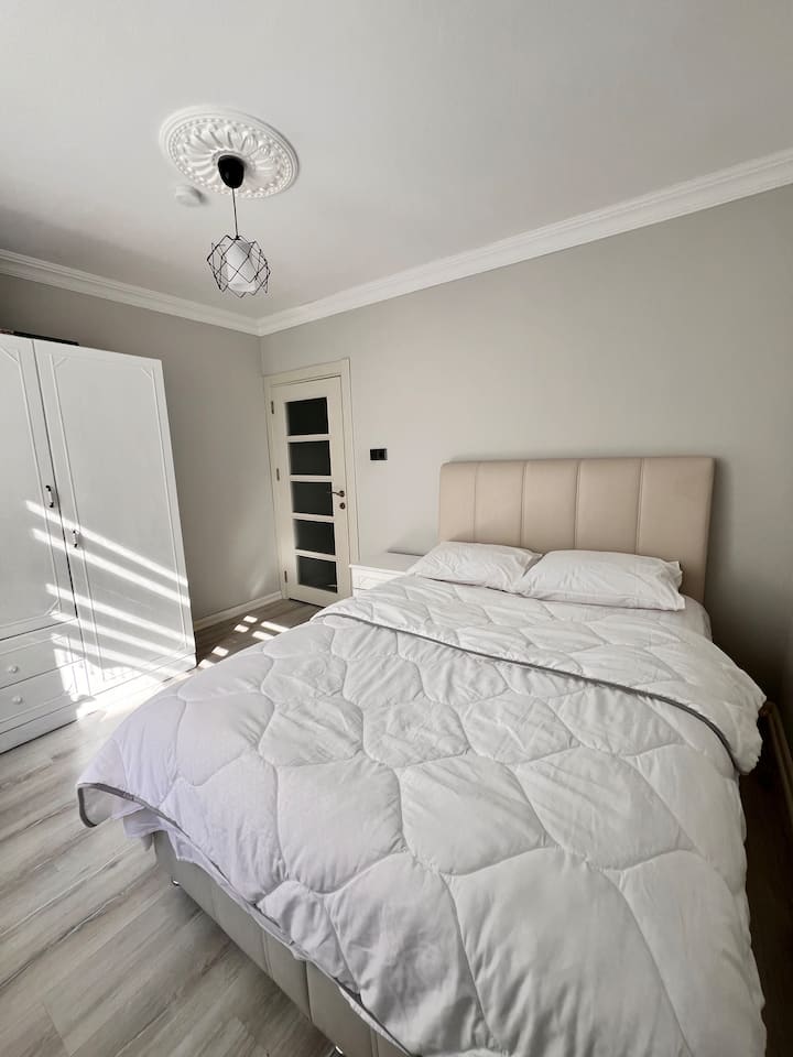 The double bedroom on the ground floor offers convenient access for our guests who do not want to use the stairs, the elderly, and families with children.