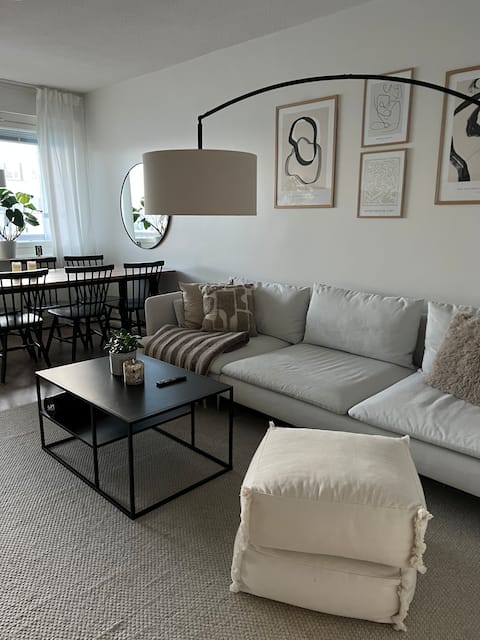 Bright two-room apartment with sea view in the center