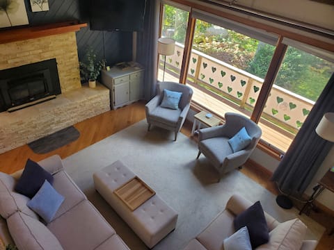 Jay Peak Chalet - 4 miles to Jay