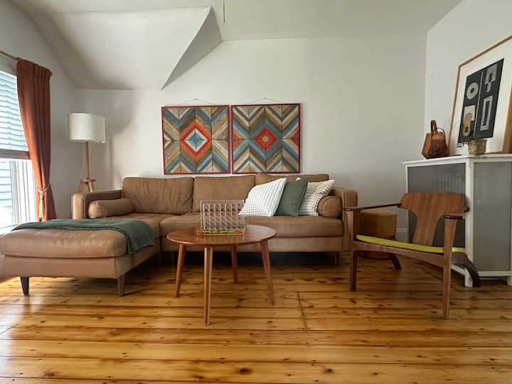 Modern Water Street Apartment In Historic Building - Bristol, RI