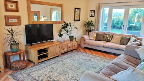 Top Airbnb: Spacious Modern home in Rossendale. in Rossendale