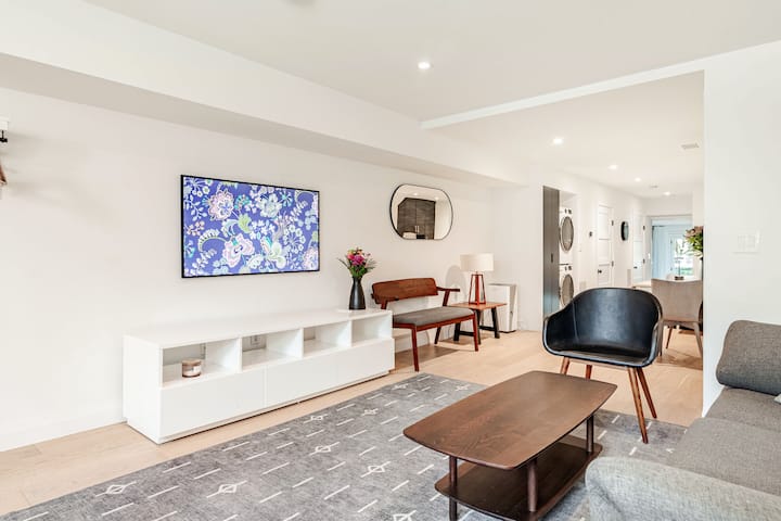Luxury Apartment In The Heart Of Georgetown - Takoma Park, MD