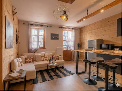 The Igloo • Ideal for Couples – Hiking & Biking