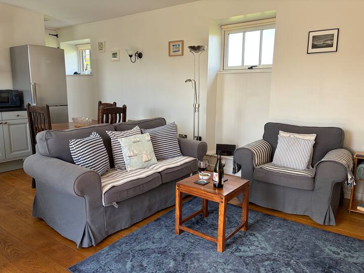 Peaceful Barn With Sea Views Near Falmouth - Falmouth