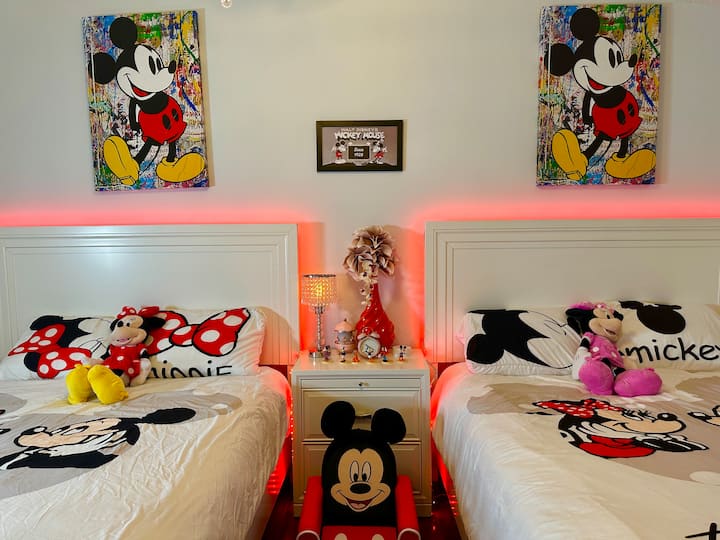 Mickey roon