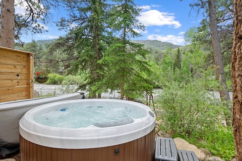 Riverfront Cabin | Hot Tub | RMNP Access