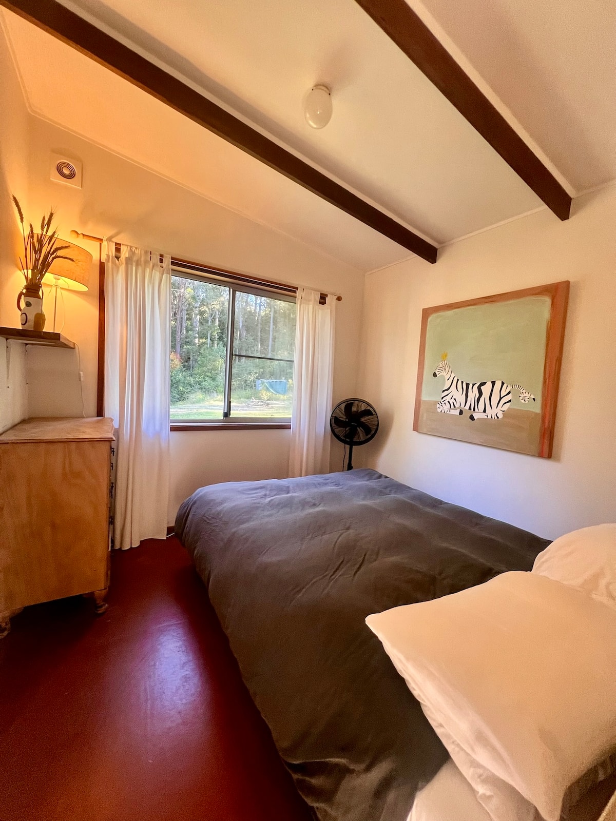Second queen bedroom