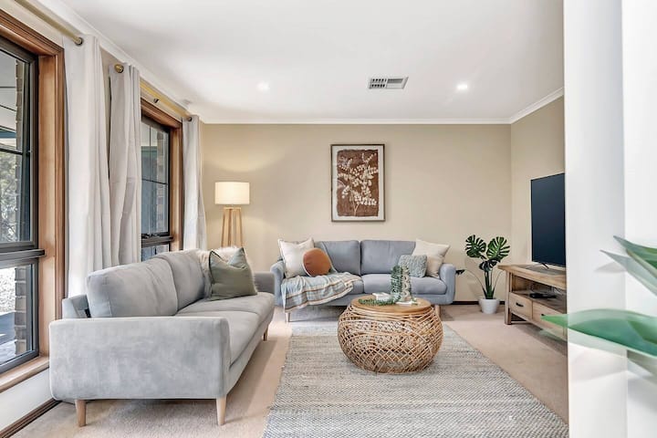 Oliver’s Homestead: An Idyllic Vineyard Retreat - McLaren Vale