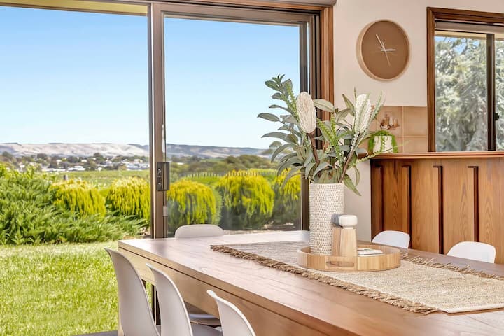 Olivers Homestead: An Idyllic Vineyard Retreat - McLaren Vale