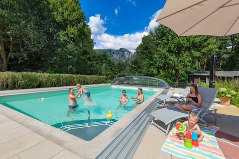 Pure nature in the Laasenhof family room