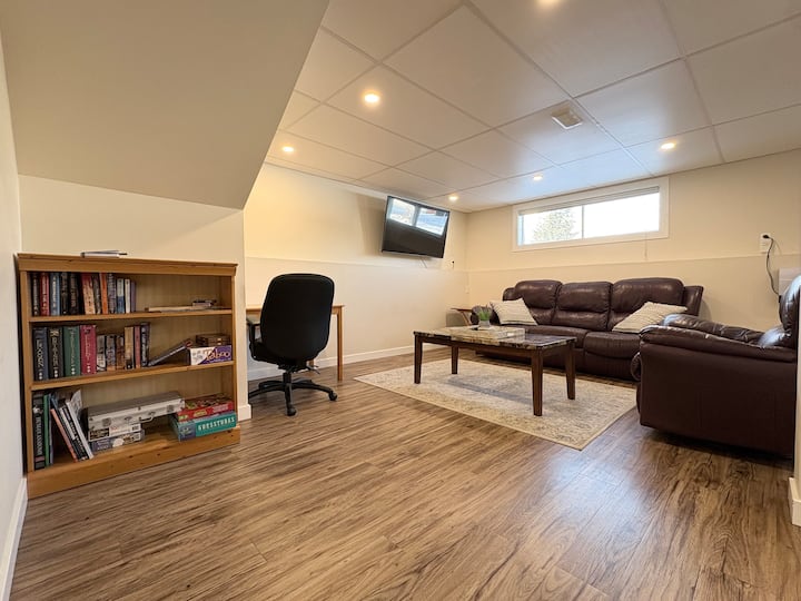 Guest Stay On Hudson Bay Mountain's Doorstep - British Columbia