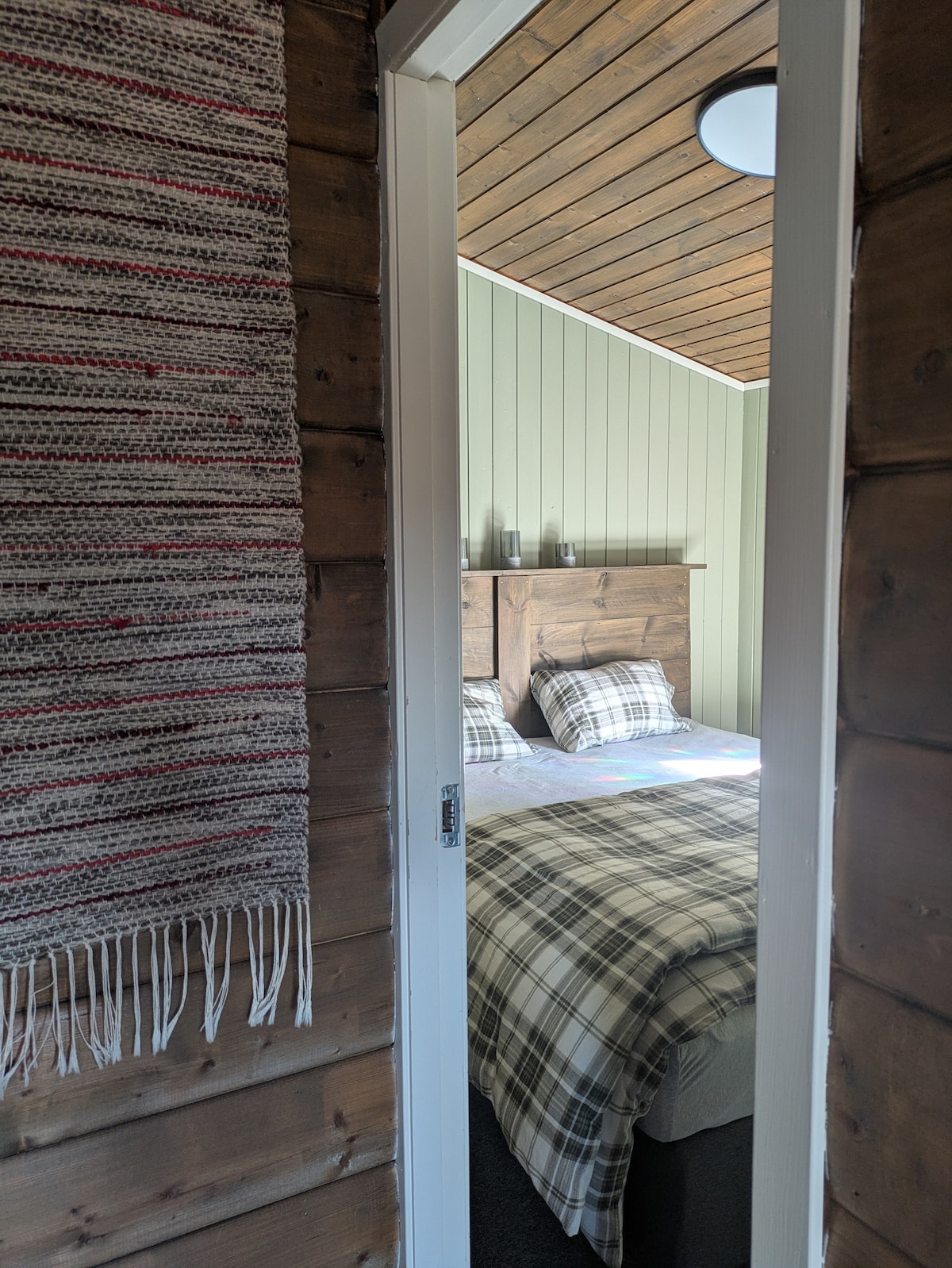 เตียงคู่ขนาด 180x200 ซม.