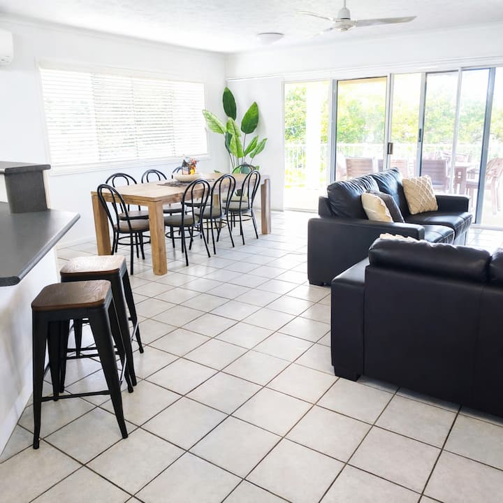 Perched Pier · 2br 2ba Ens · Ocean Vws · Opp Beach - Townsville