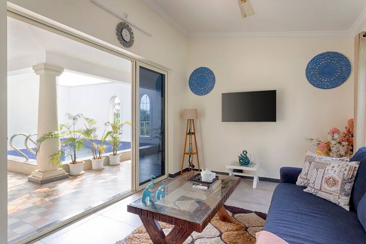 Living room image 2