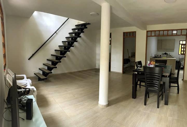 Casa Costera Y Cerca De La Playa, Privada Y Amplia - Necoclí