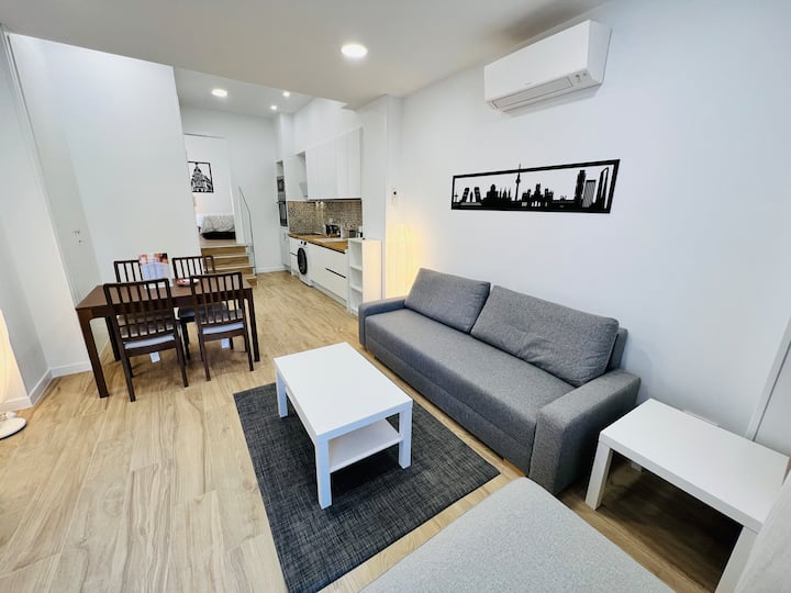 Exclusivo Piso Para 4 Personas · Cerca De Atocha - Madrid