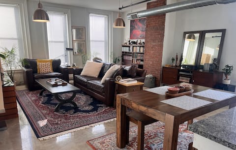 Posh Pad in The Business District