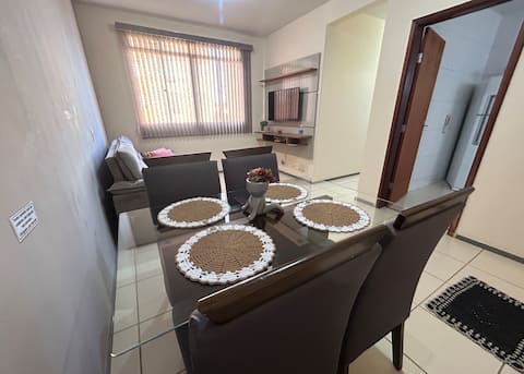 Apt. comfortable for 6 people near the center