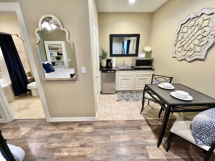 The Lakeside Haven Condo: Studio Room - Conroe, TX