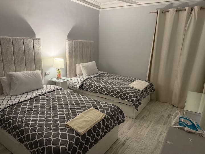 غرفة النوم 2