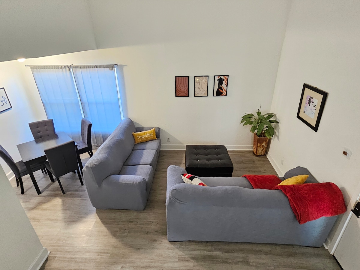 ️Private King Suite w/ Ensuite Bath Near Downtown