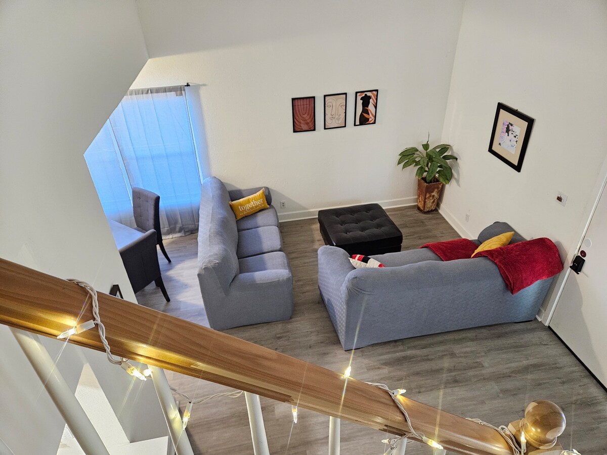 ️Private King Suite w/ Ensuite Bath Near Downtown