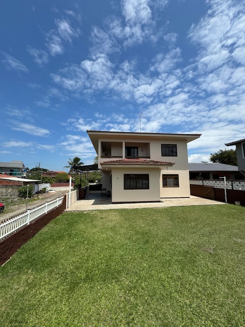 Top performing Airbnb: Pedras de Itapoá in Itapoá