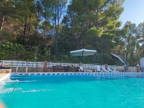 Good view. Valencia forest house . Super pool 80M2