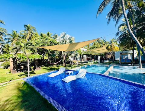 Déjà Blue (Costa Azul Beach)