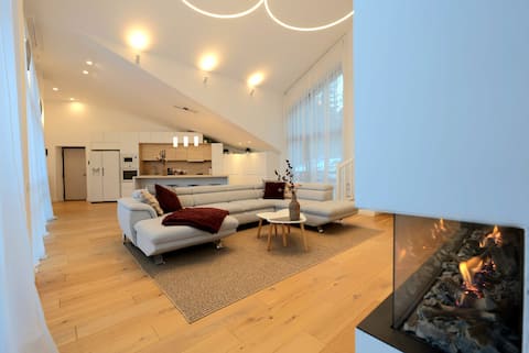 The Rock Complex - The Gallery Penthouse