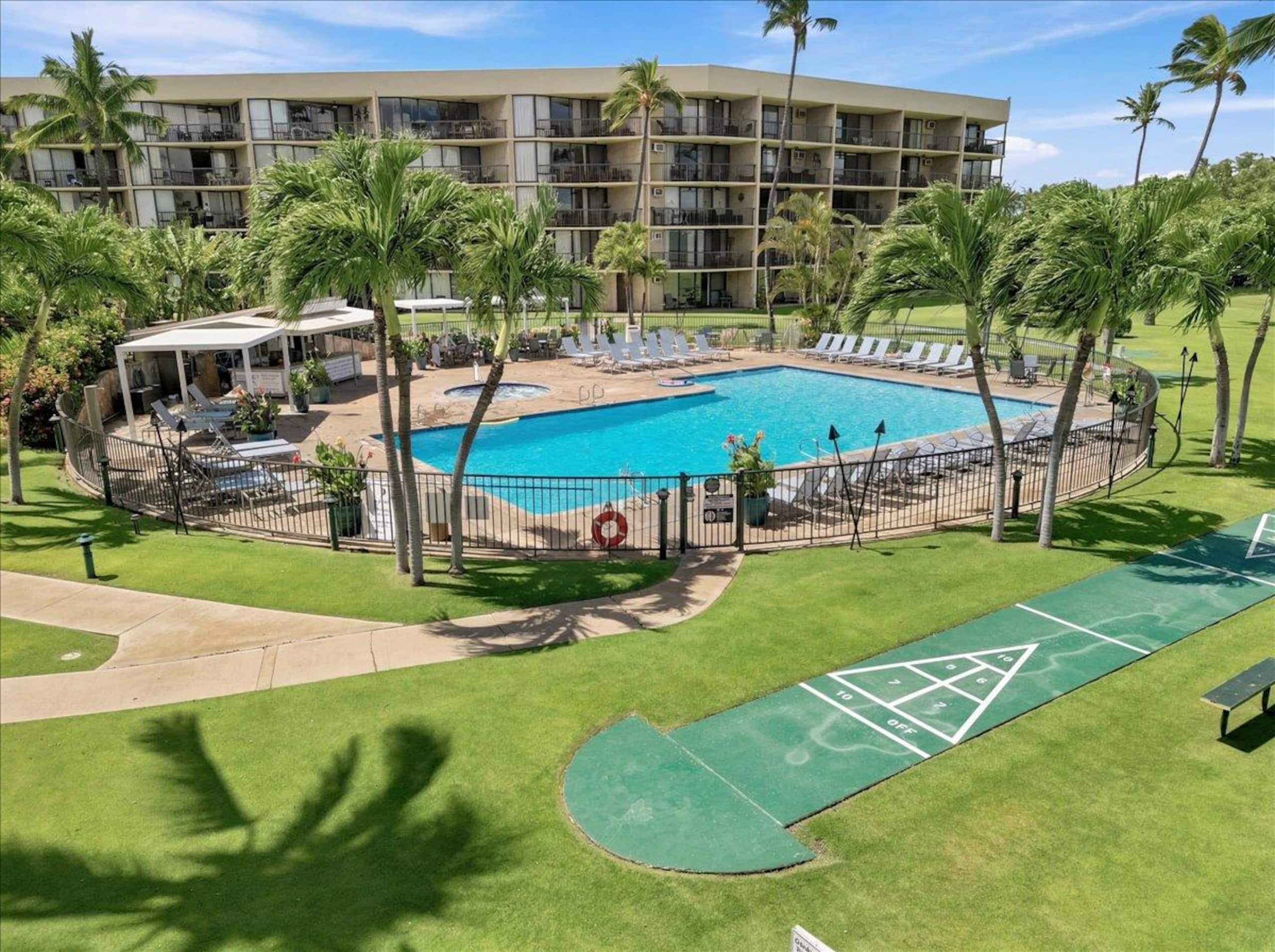 Condo in Kihei · ★4.0 · 1 bedroom · 3 beds · 2 baths - Image 39