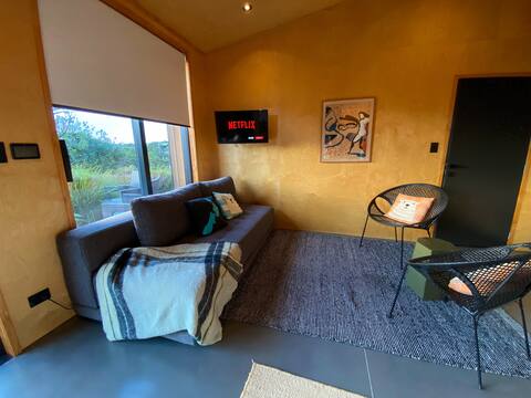 Popular Airbnb listing: Private Stylish Hideaway near Matakana in Rodney North