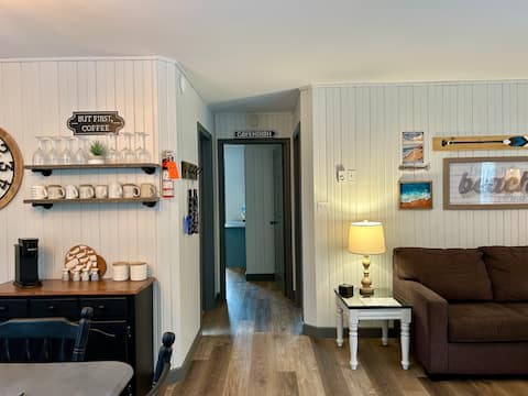 Popular Airbnb listing: Private hot tub/corner lot Cavendish condo resort in Stanley Bridge, Hope River, Bayview, Cavendish And North Rustico