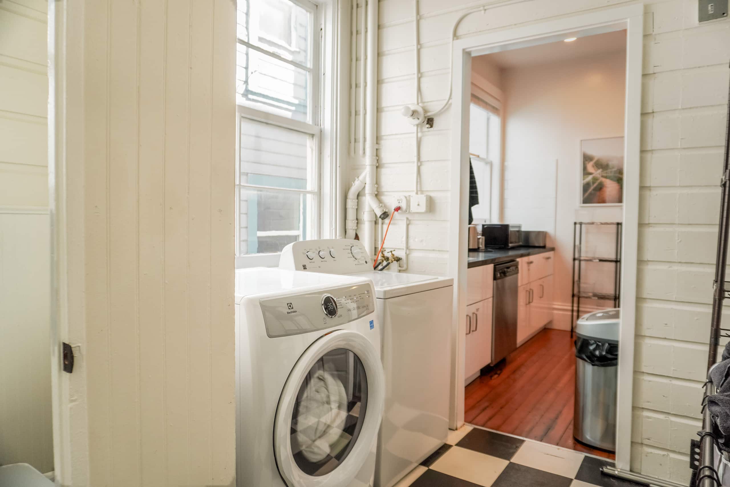 Townhouse in San Francisco · ★4.88 · 6 bedrooms · 6 beds · 3 baths - Image 28