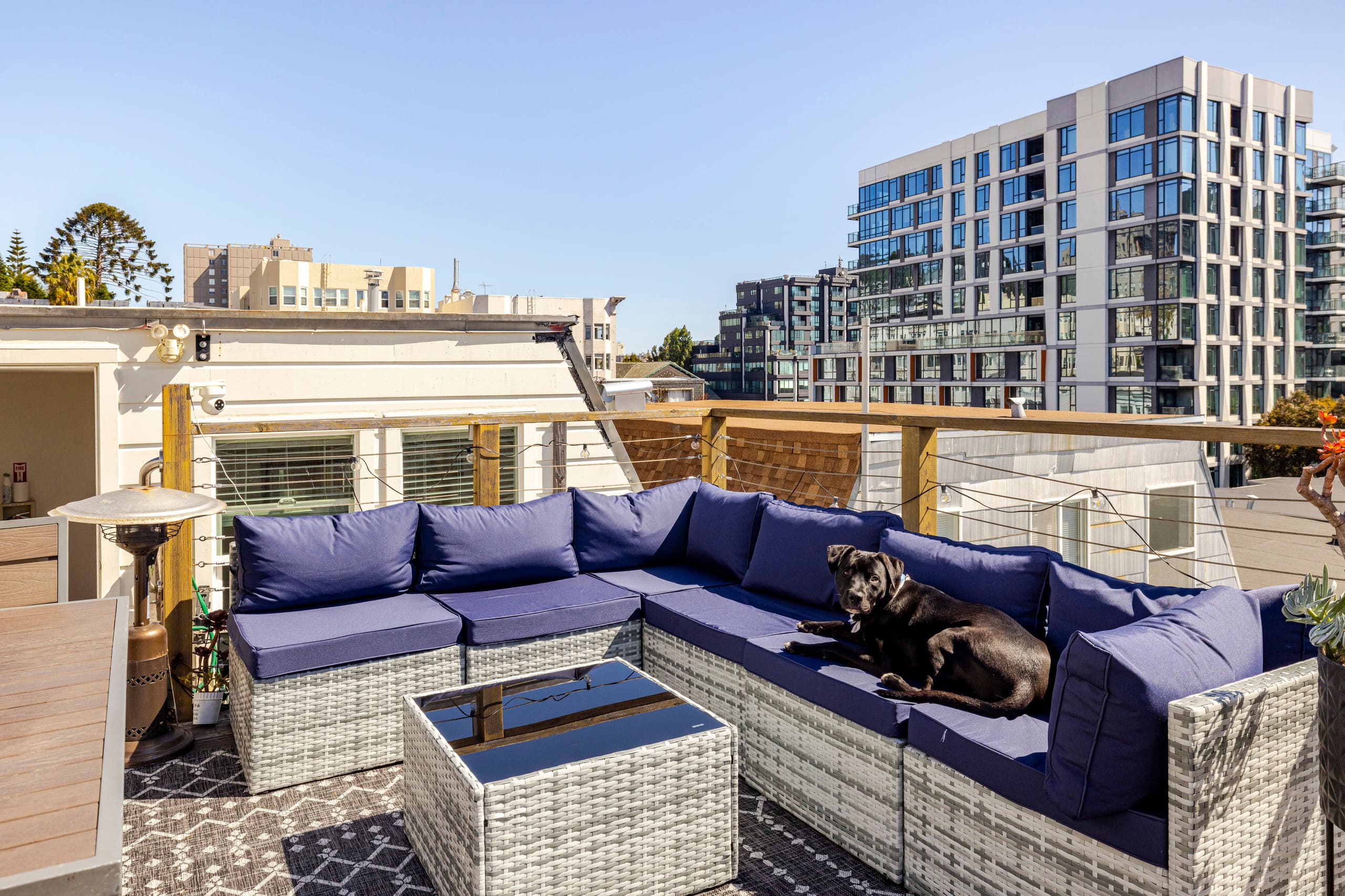 Townhouse in San Francisco · ★4.88 · 6 bedrooms · 6 beds · 3 baths - Image 21