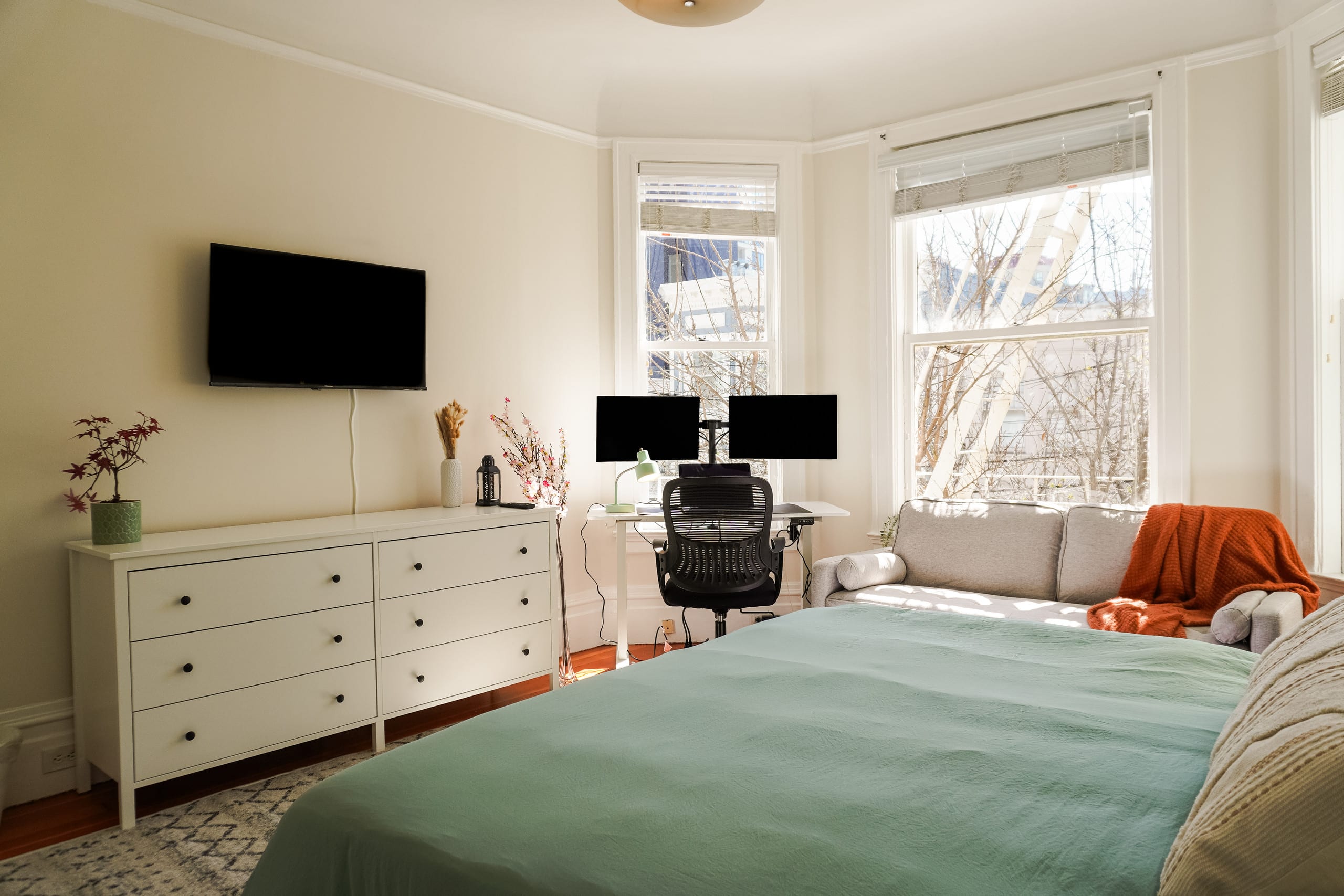 Townhouse in San Francisco · ★4.88 · 6 bedrooms · 6 beds · 3 baths - Image 13