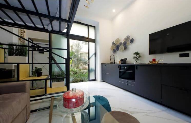 Fontana di Trevi loft gallery image 4