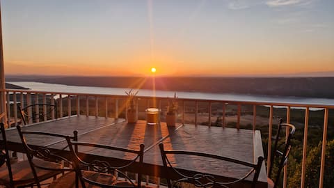 Villa OVerdon - Panoramic view of Lake Sainte Croix