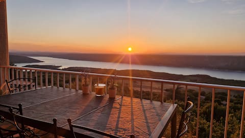 Villa O VERDON - Unique view of Lake Sainte-Croix