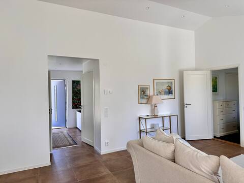 Popular Airbnb listing: Modern house near the sea in Laholm