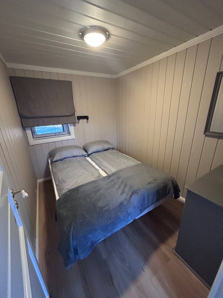 Dormitorio 3: 6 metros cuadrados y cama de 150 cm