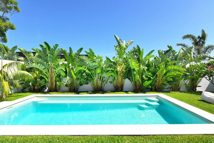 Brand new duplex close to beach