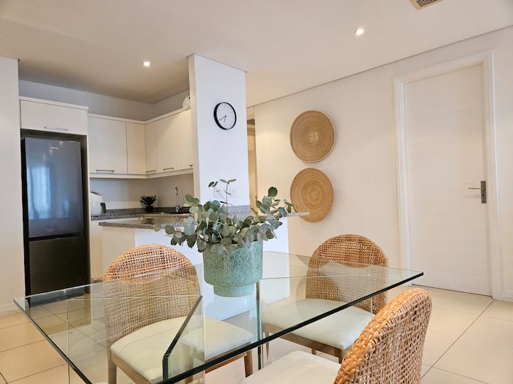 Beacon Rock 9 •Serviced Daily• Umhlanga Apartment - Umhlanga