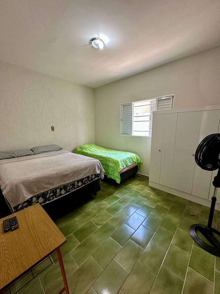 საძინებელი 2