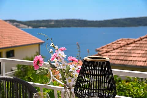 Villa Roza -breath taking sea view