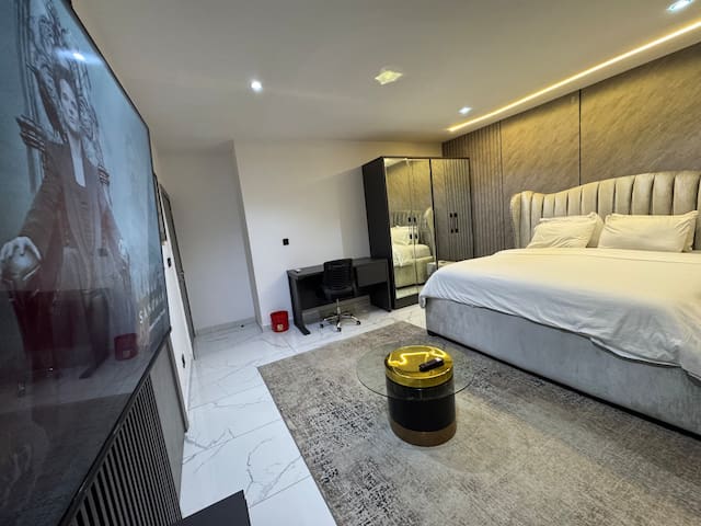 Luxury Stay managed Airbnb listing 1