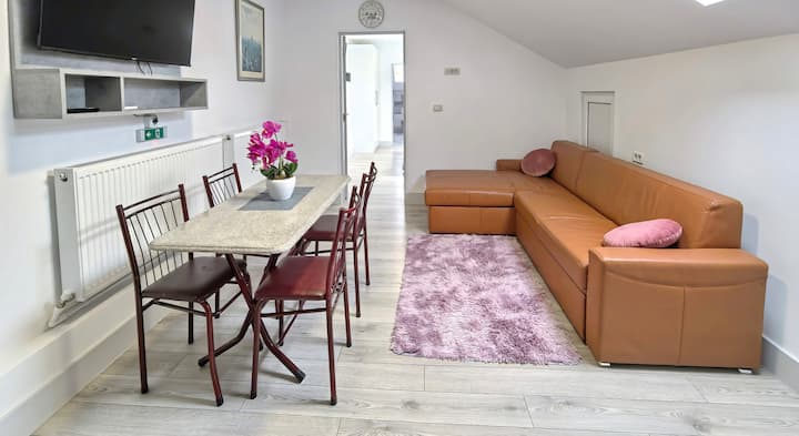 Apart 6 Deluxe Cu Un Dormitor șI Vedere La Grădină - Târgu Neamț